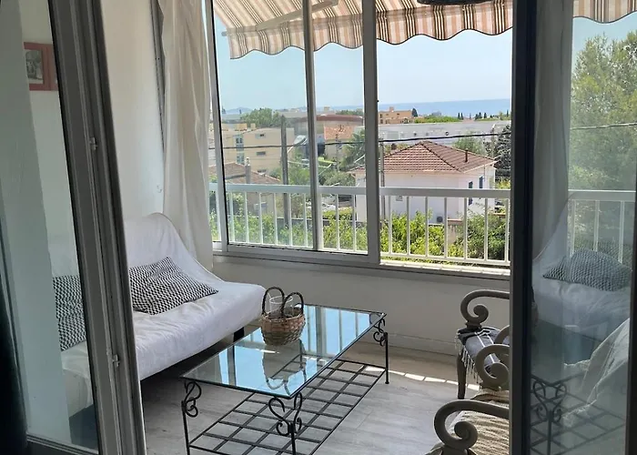 Le Richelieu With Small Sea View 公寓 *