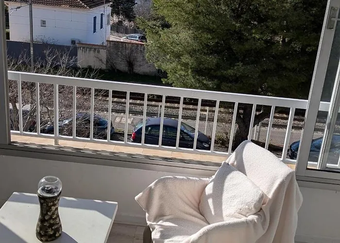 Le Richelieu With Small Sea View