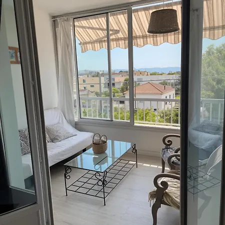Le Richelieu With Small Sea View Appartement