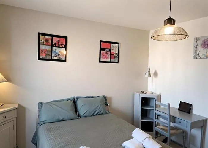 Apartamento Le Richelieu With Small Sea View